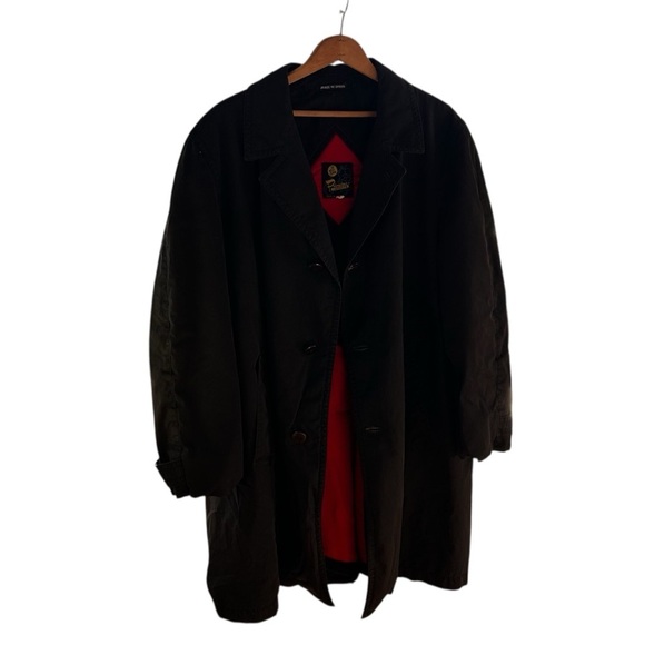 Princine Imports Other - Vintage Elegant Black Trench Barn Ranch Coat with Red Interior Size 44